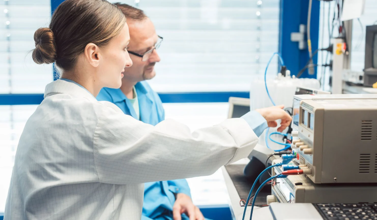 A Cost Guide for Custom CBD Devices for U.S. Purchasing Managers